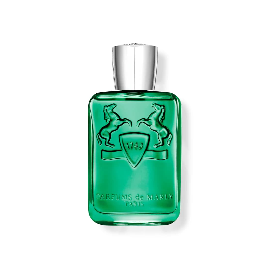 Greenley da Parfums de Marly em fundo limpo