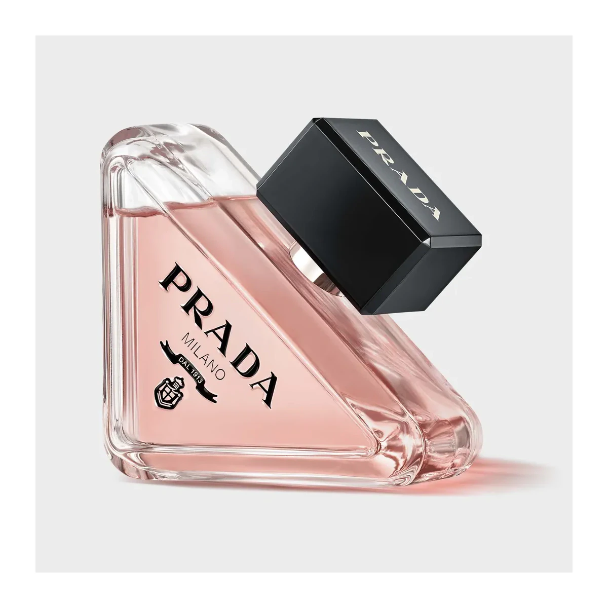 Paradoxe da Prada em fundo limpo